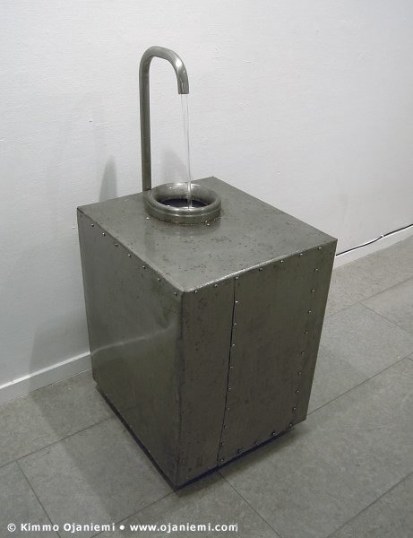 &copy; Kimmo Ojaniemi  --Takaisin teoksiin -- Back to the Works