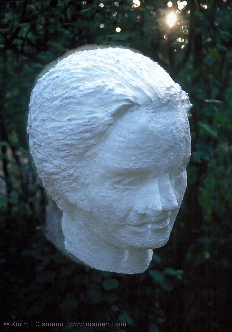 &copy; Kimmo Ojaniemi  --Takaisin teoksiin -- Back to the Works