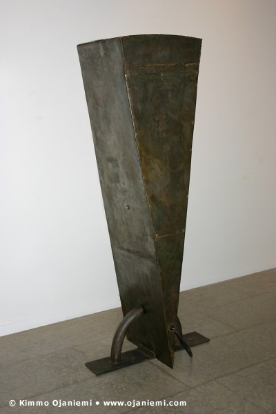 &copy; Kimmo Ojaniemi  --Takaisin teoksiin -- Back to the Works